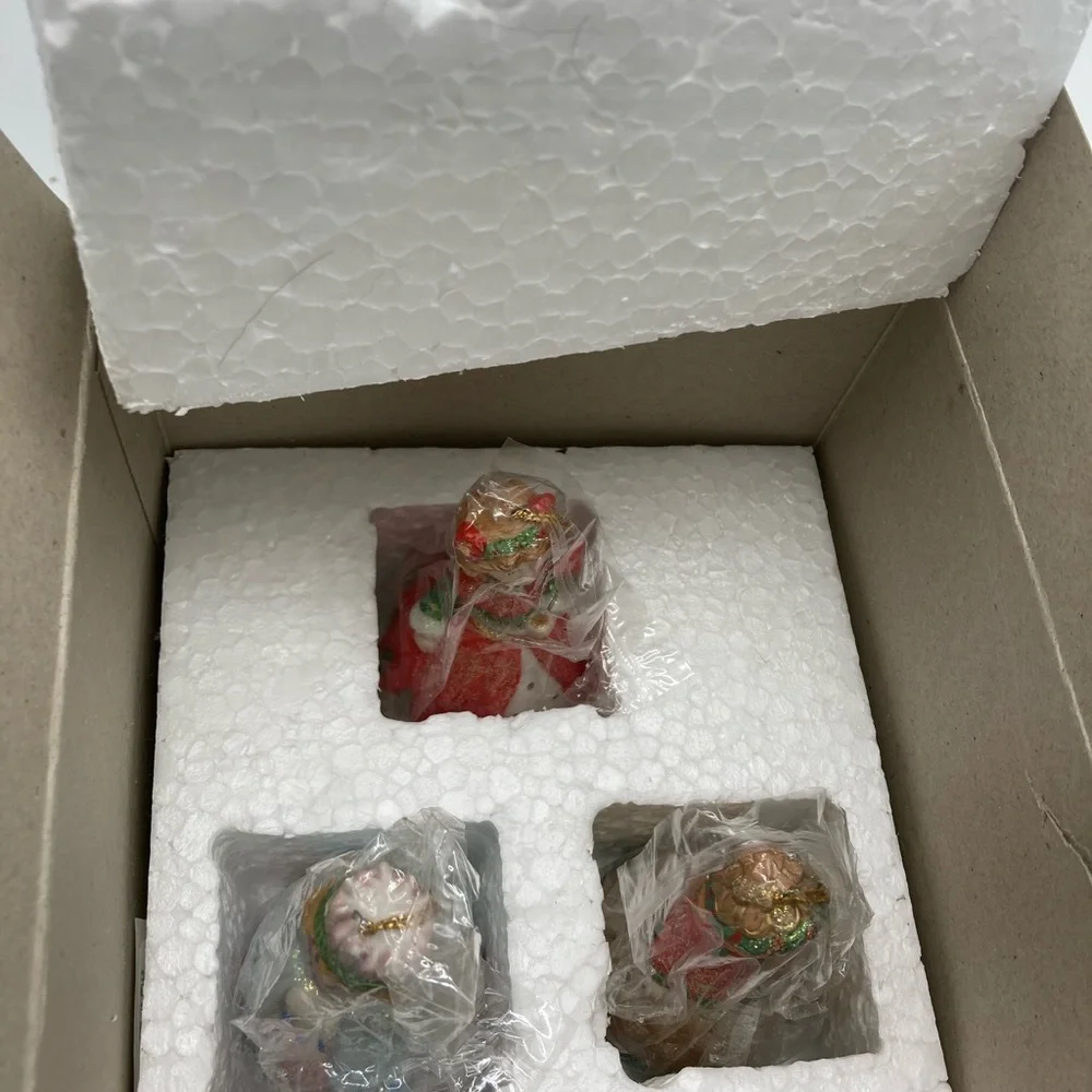 Vintage nib enesco‎ Victorian belles ornaments